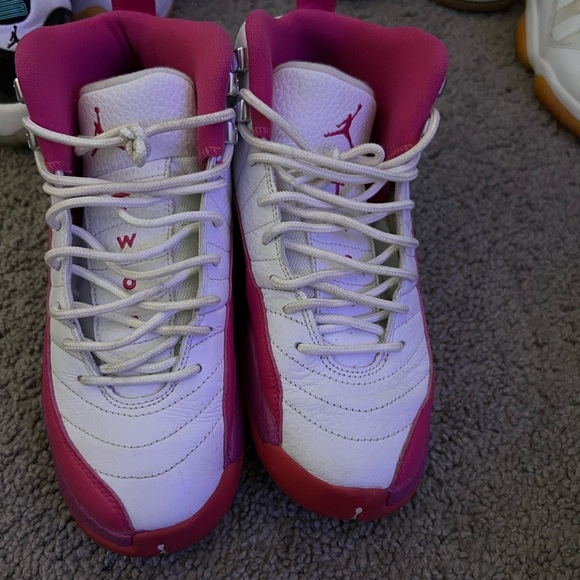 Kids Jordan retros - Picture 5 of 15